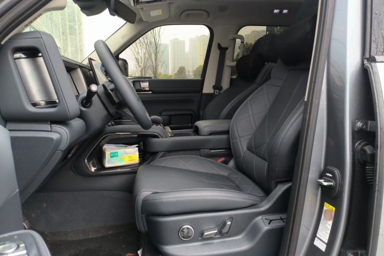 Used Formula Leopard 5 2025 TianShen Intelligent Driving Max Edition Left Front Seat