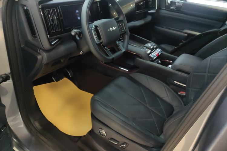 Used Formula Leopard 5 2025 Cloud Ride Laser-based Kunpeng Intelligent Driving Edition Left Front Seat