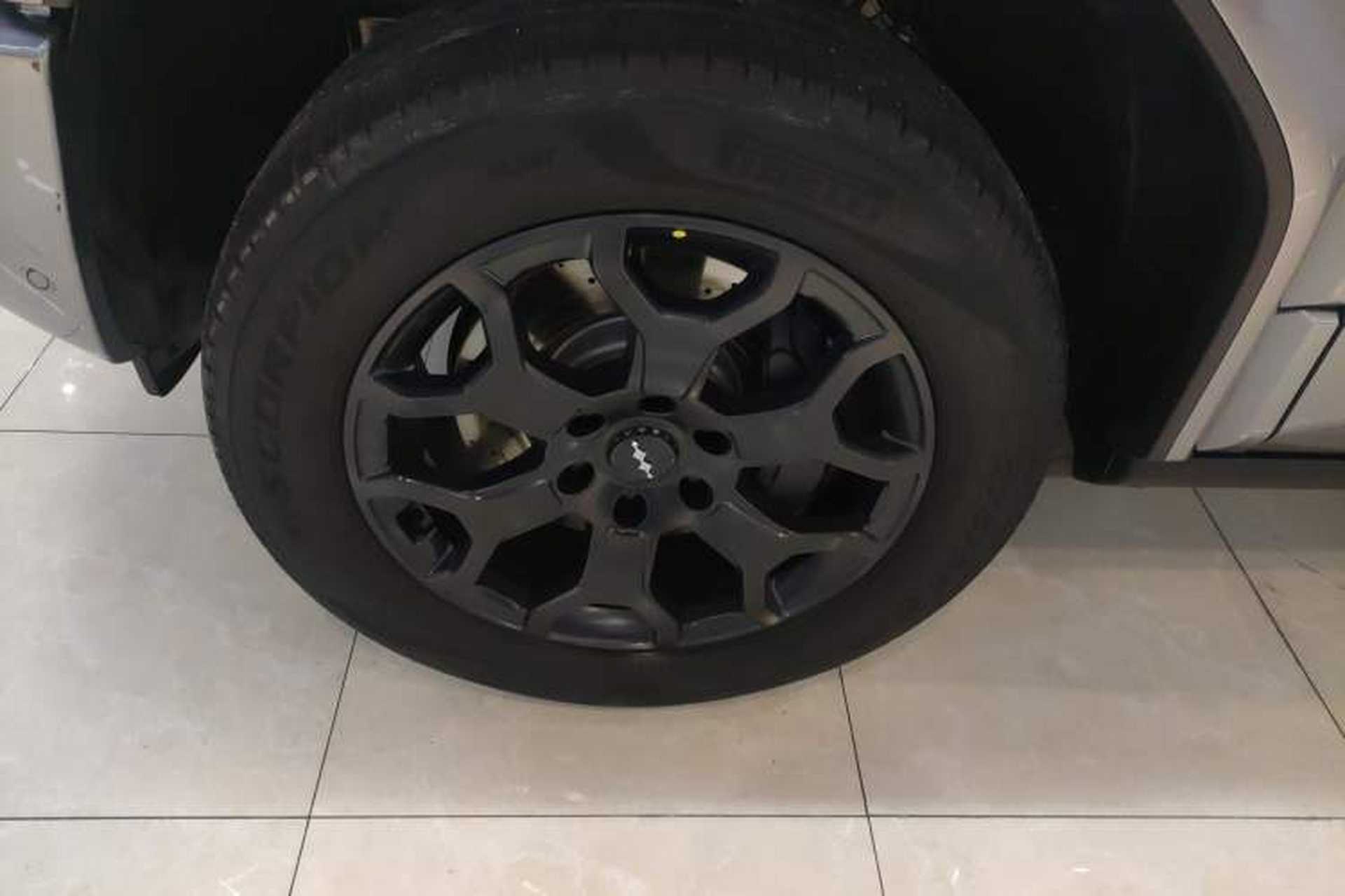 Used Formula Leopard 5 2025 Cloud Ride Laser-based Kunpeng Intelligent Driving Edition Left Front Wheel Hub