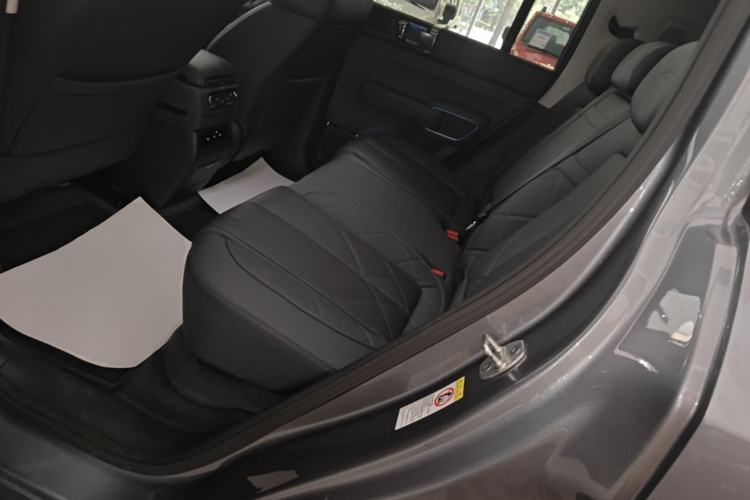 Used Formula Leopard 5 2025 Cloud Ride Laser-based Kunpeng Intelligent Driving Edition Left Rear Seat