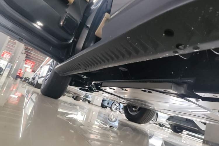 Used Formula Leopard 5 2025 TianShen Intelligent Driving Ultra Edition Left Side Sill
