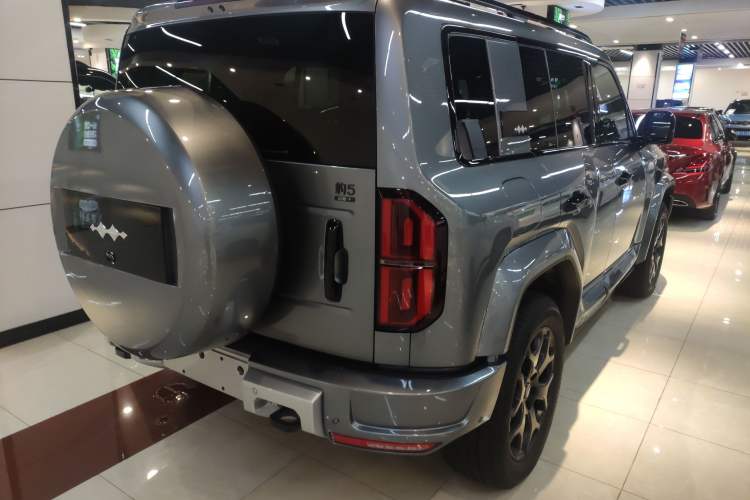 Used Formula Leopard 5 2025 Cloud Ride Laser-based Kunpeng Intelligent Driving Edition Rear Right 45 Deg