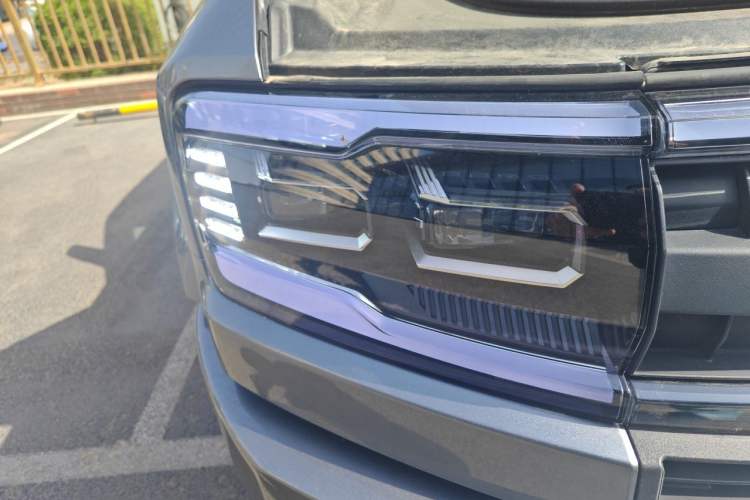 Used Formula Leopard 5 2025 TianShen Intelligent Driving Ultra Edition Right Front Headlight