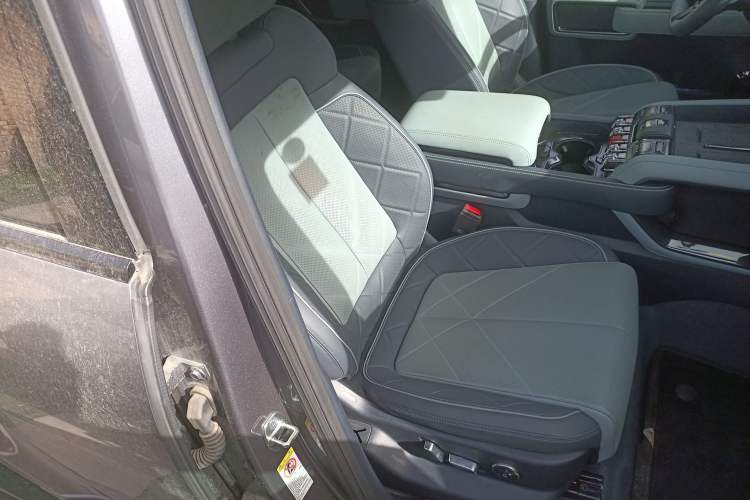 Used Formula Leopard 5 2025 TianShen Intelligent Driving Ultra Edition Right Front Seat