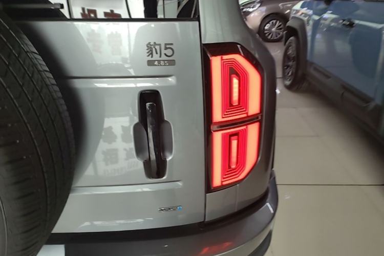 Used Formula Leopard 5 2025 TianShen Intelligent Driving Ultra Edition Right Rear Taillight