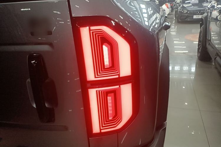 Used Formula Leopard 5 2025 TianShen Intelligent Driving Max Edition Right Rear Taillight