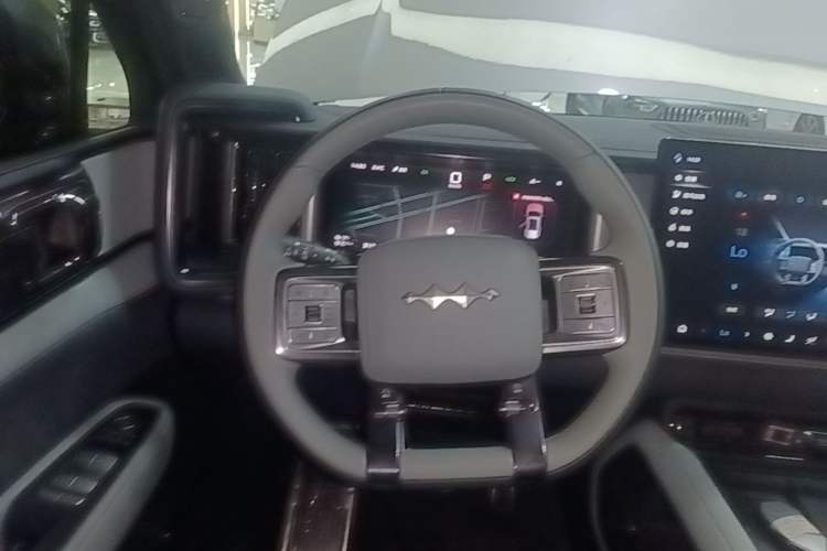 Used Formula Leopard 5 2025 TianShen Intelligent Driving Max Edition Steering Wheel