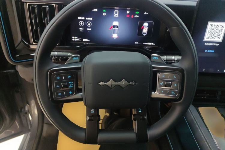 Used Formula Leopard 5 2025 Cloud Ride Laser-based Kunpeng Intelligent Driving Edition Steering Wheel