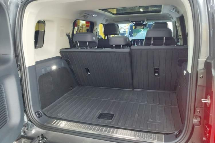 Used Formula Leopard 5 2025 TianShen Intelligent Driving Ultra Edition Trunk