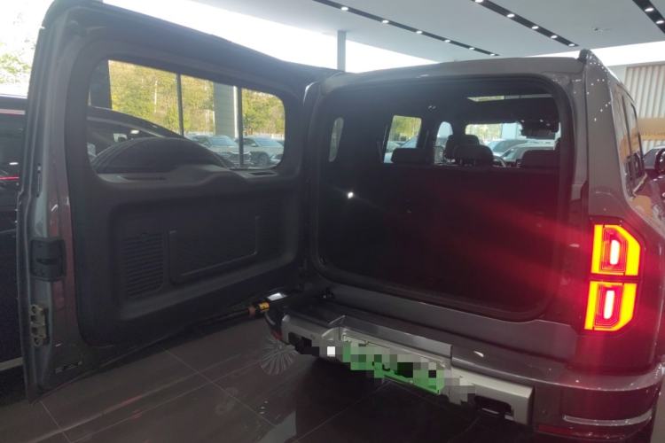 Used Formula Leopard 5 2025 TianShen Intelligent Driving Ultra Edition Trunk