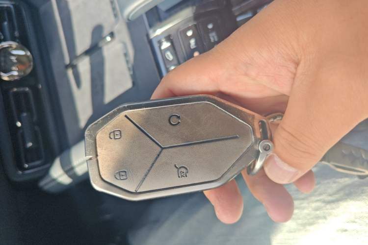 Used Formula Leopard 5 2025 TianShen Intelligent Driving Ultra Edition Vehicle Key