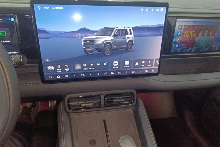 Used Formula Leopard 5 2025 TianShen Intelligent Driving Ultra Edition Audio And AC Panel