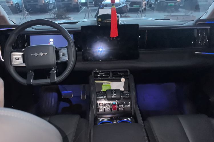 Used Formula Leopard 5 2025 TianShen Intelligent Driving Ultra Edition Center Console
