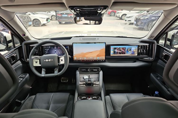 Used Formula Leopard 5 2025 TianShen Intelligent Driving Ultra Edition Center Console