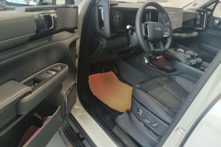 Used Formula Leopard 5 2025 Cloud Ride Laser-based Kunpeng Intelligent Driving Edition Driver Seat