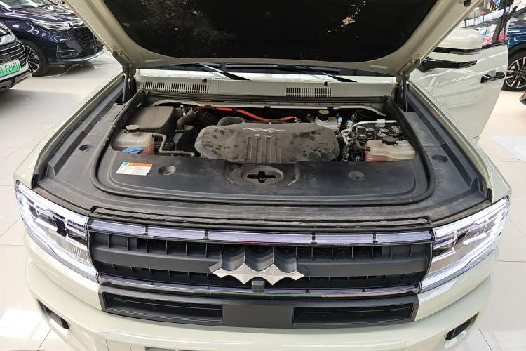 Used Formula Leopard 5 2025 TianShen Intelligent Driving Ultra Edition Engine Bay