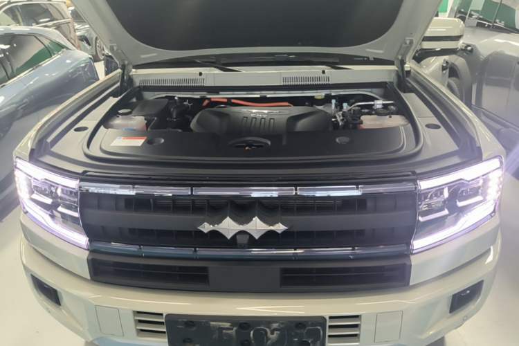 Used Formula Leopard 5 2025 TianShen Intelligent Driving Ultra Edition Engine Bay