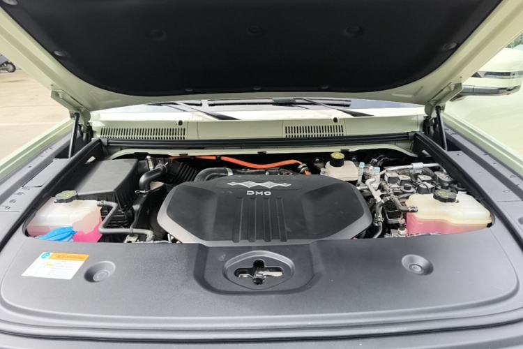 Used Formula Leopard 5 2025 TianShen Intelligent Driving Ultra Edition Engine Bay