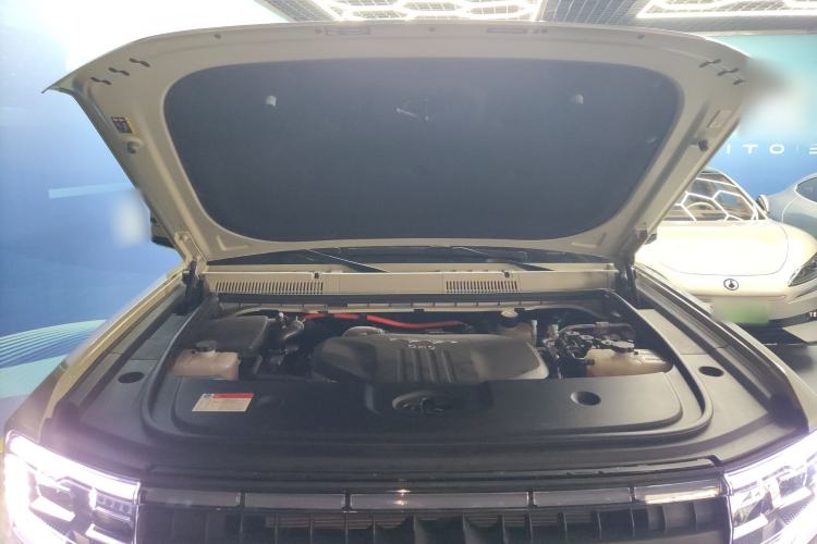 Used Formula Leopard 5 2025 TianShen Intelligent Driving Ultra Edition Engine Bay
