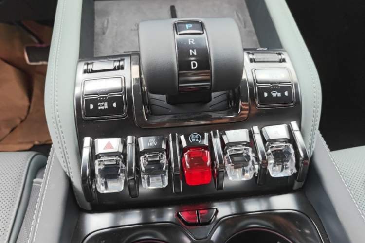 Used Formula Leopard 5 2025 TianShen Intelligent Driving Ultra Edition Gear Lever