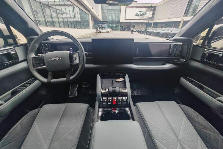 Used Formula Leopard 5 2025 TianShen Intelligent Driving Ultra Edition Interior 1
