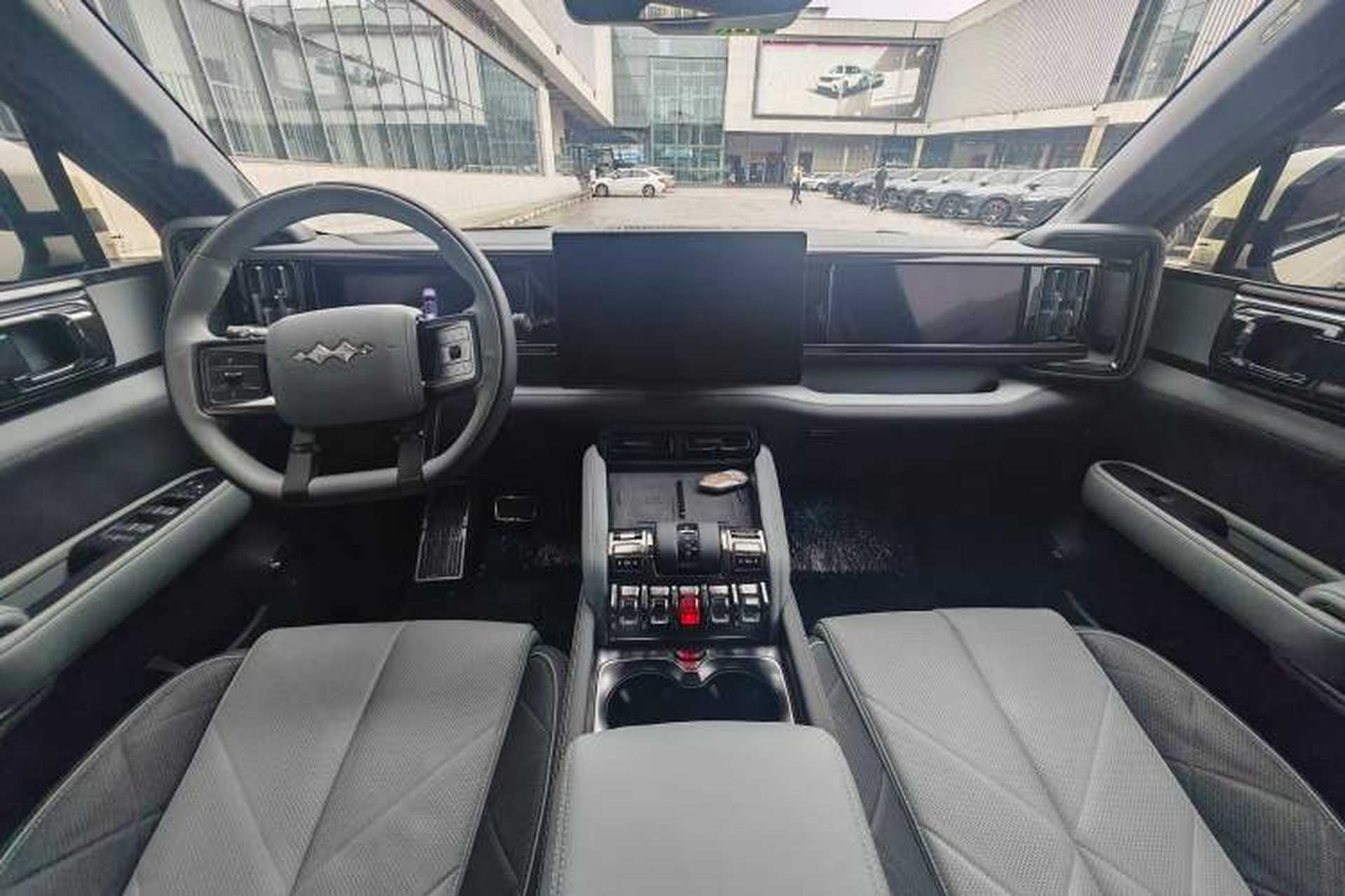 Used Formula Leopard 5 2025 TianShen Intelligent Driving Ultra Edition Interior 1