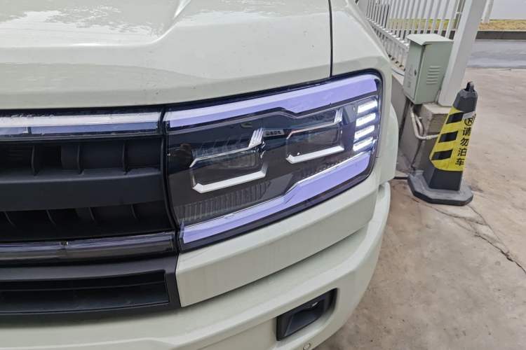 Used Formula Leopard 5 2025 TianShen Intelligent Driving Ultra Edition Left Front Headlight