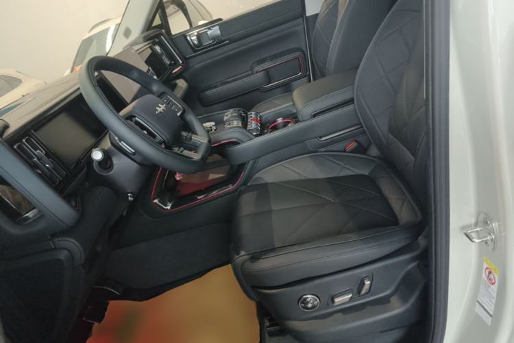 Used Formula Leopard 5 2025 Cloud Ride Laser-based Kunpeng Intelligent Driving Edition Left Front Seat