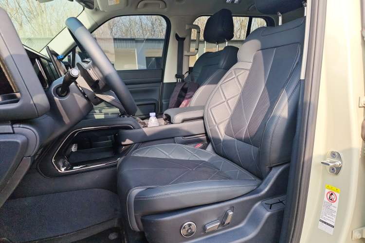 Used Formula Leopard 5 2025 TianShen Intelligent Driving Ultra Edition Left Front Seat