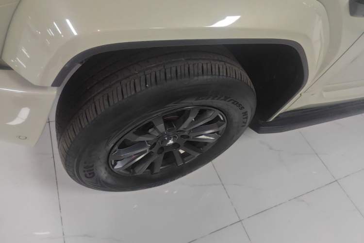 Used Formula Leopard 5 2025 TianShen Intelligent Driving Ultra Edition Left Front Wheel Hub