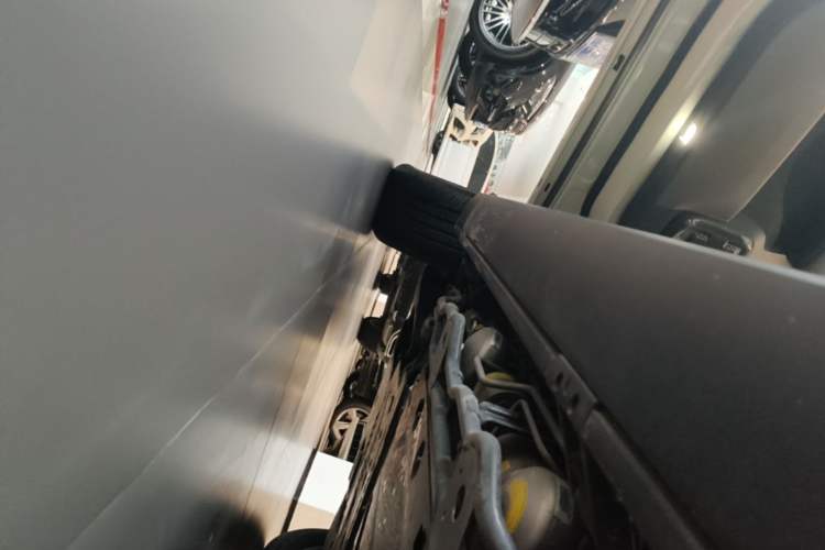 Used Formula Leopard 5 2025 Cloud Ride Laser-based Kunpeng Intelligent Driving Edition Left Side Sill