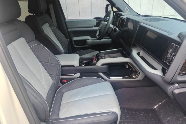 Used Formula Leopard 5 2025 TianShen Intelligent Driving Ultra Edition Right Front Seat