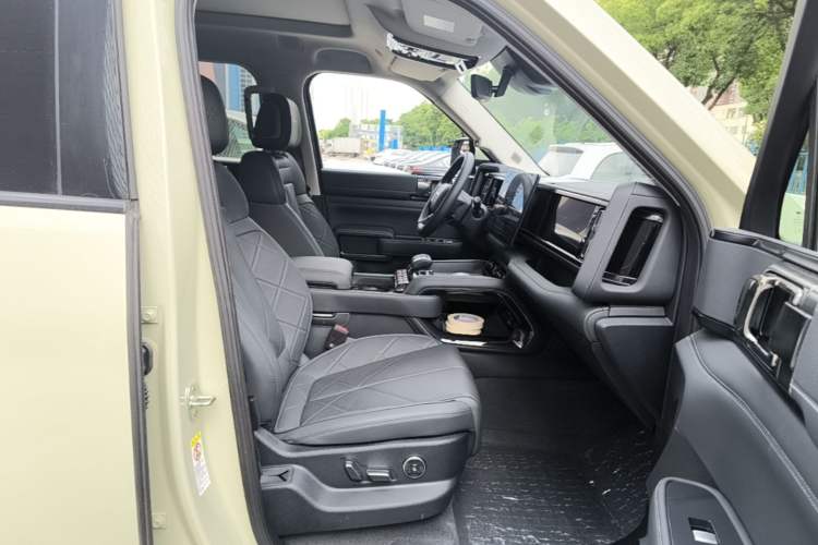 Used Formula Leopard 5 2025 TianShen Intelligent Driving Ultra Edition Right Front Seat