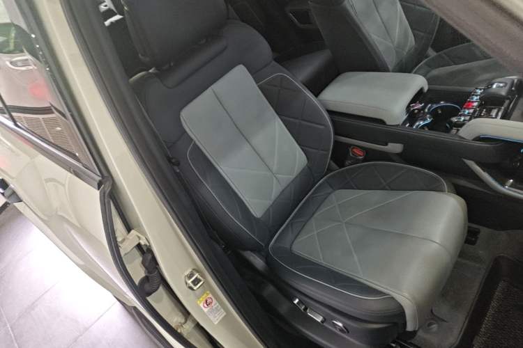 Used Formula Leopard 5 2025 TianShen Intelligent Driving Ultra Edition Right Front Seat