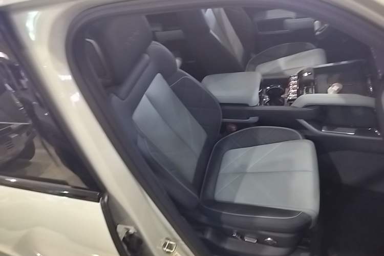Used Formula Leopard 5 2025 TianShen Intelligent Driving Ultra Edition Right Front Seat