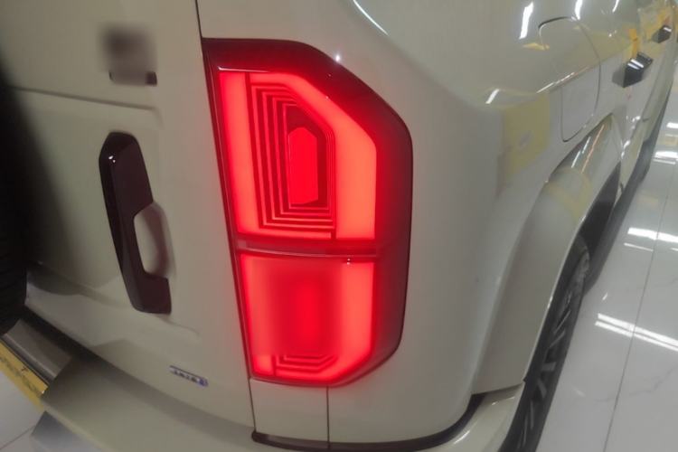 Used Formula Leopard 5 2025 TianShen Intelligent Driving Ultra Edition Right Rear Taillight