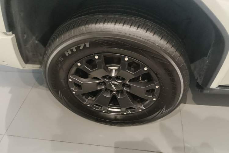 Used Formula Leopard 5 2025 Cloud Ride Laser-based Kunpeng Intelligent Driving Edition Right Rear Wheel Hub