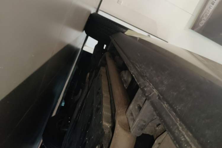 Used Formula Leopard 5 2025 Cloud Ride Laser-based Kunpeng Intelligent Driving Edition Right Side Sill