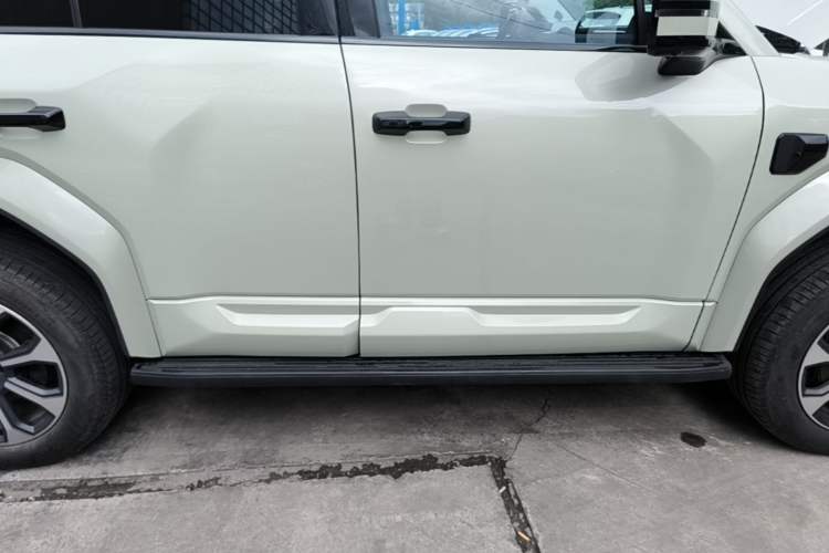 Used Formula Leopard 5 2025 TianShen Intelligent Driving Ultra Edition Right Side Sill