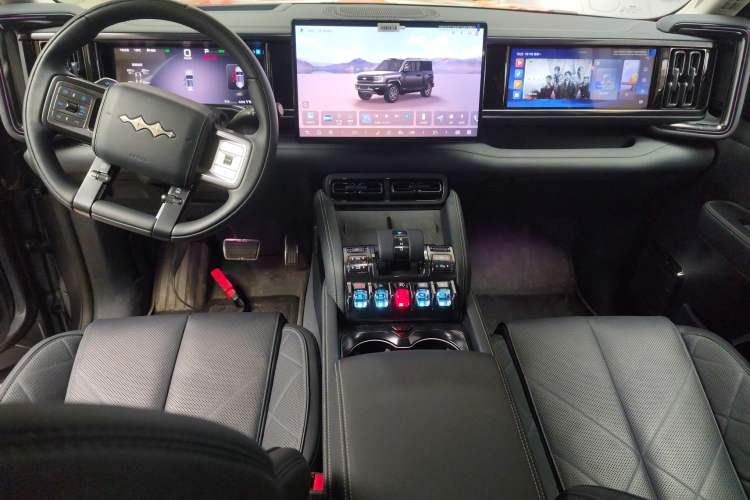 Used Formula Leopard 5 2025 TianShen Intelligent Driving Ultra Edition Center Console