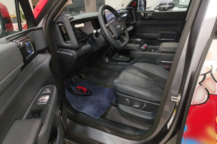 Used Formula Leopard 5 2025 TianShen Intelligent Driving Ultra Edition Interior 3