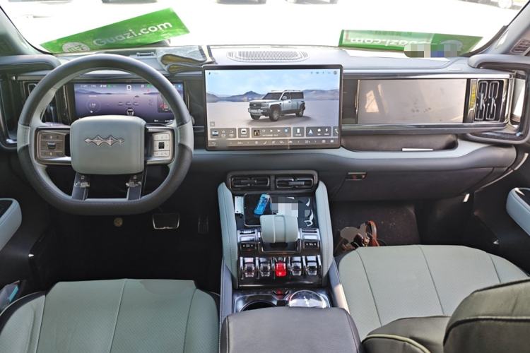 Used Formula Leopard 5 2025 TianShen Intelligent Driving Ultra Edition Center Console