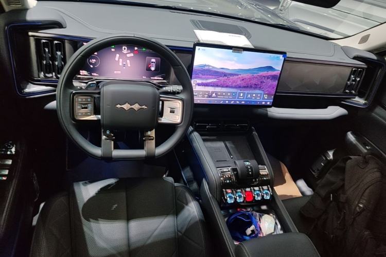 Used Formula Leopard 5 2025 TianShen Intelligent Driving Max Edition Center Console