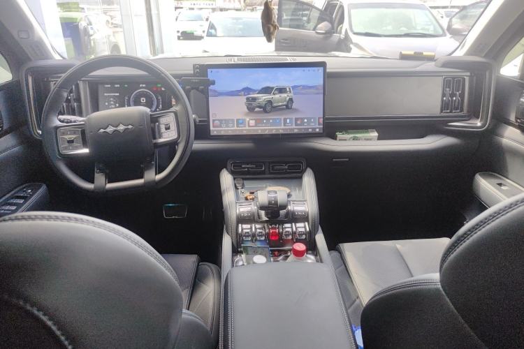 Used Formula Leopard 5 2025 TianShen Intelligent Driving Max Edition Center Console