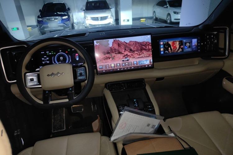 Used Formula Leopard 5 2025 TianShen Intelligent Driving Ultra Edition Center Console
