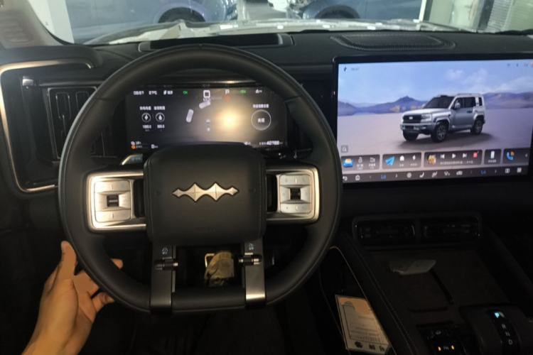 Used Formula Leopard 5 2025 TianShen Intelligent Driving Ultra Edition Center Console
