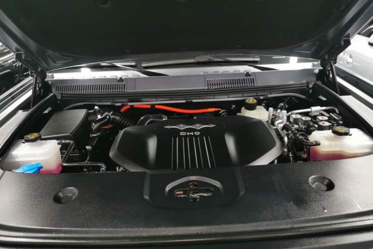 Used Formula Leopard 5 2025 TianShen Intelligent Driving Ultra Edition Engine Bay