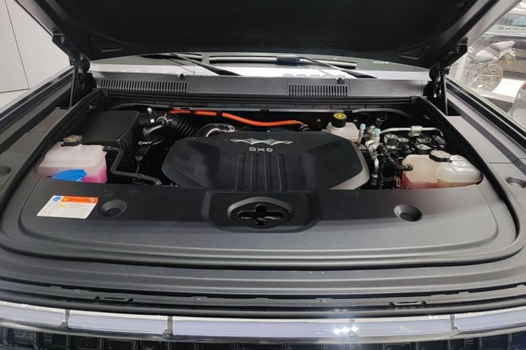 Used Formula Leopard 5 2025 TianShen Intelligent Driving Max Edition Engine Bay