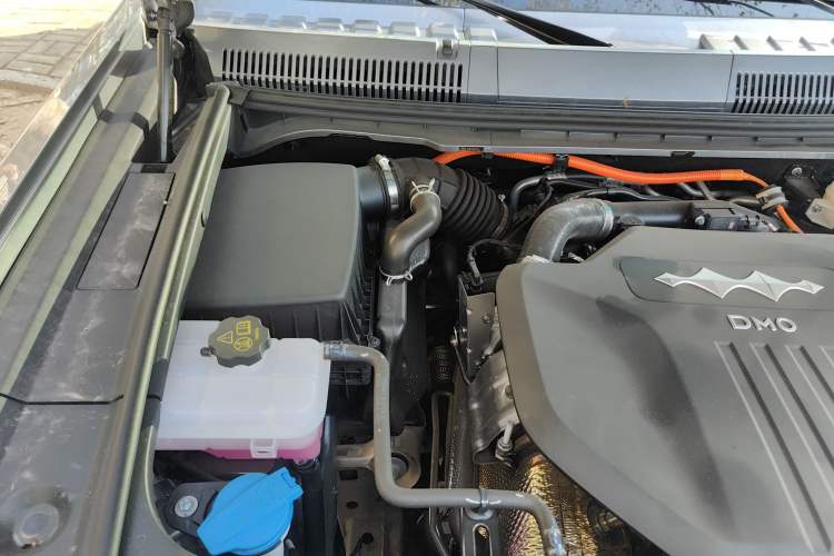 Used Formula Leopard 5 2025 TianShen Intelligent Driving Ultra Edition Engine Bay Right
