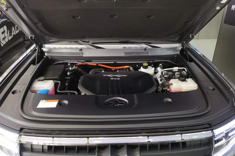Used Formula Leopard 5 2025 TianShen Intelligent Driving Ultra Edition Engine Bay